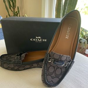 Like new Coach loafer